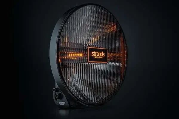 reflektor-dalekosiezny-led-ize-old-school-na-ciezarowke