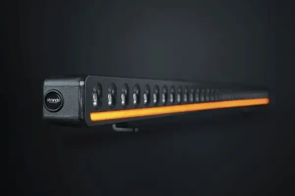 Zbliżenie obudowy i soczewki lampy LED NUUK D-LINE 40" – wysoka jakość wykonania