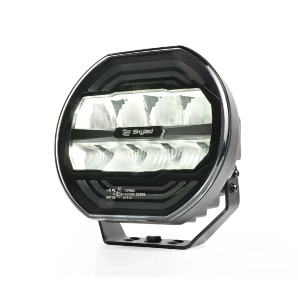reflektor LED SKYLED Galax 9X montaż w ciężarówce