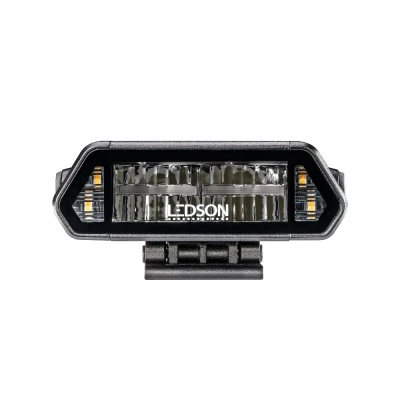 Czarna lampa LED Ledson Epix5+ Prime Strobe widziana z przodu, wyłączona
