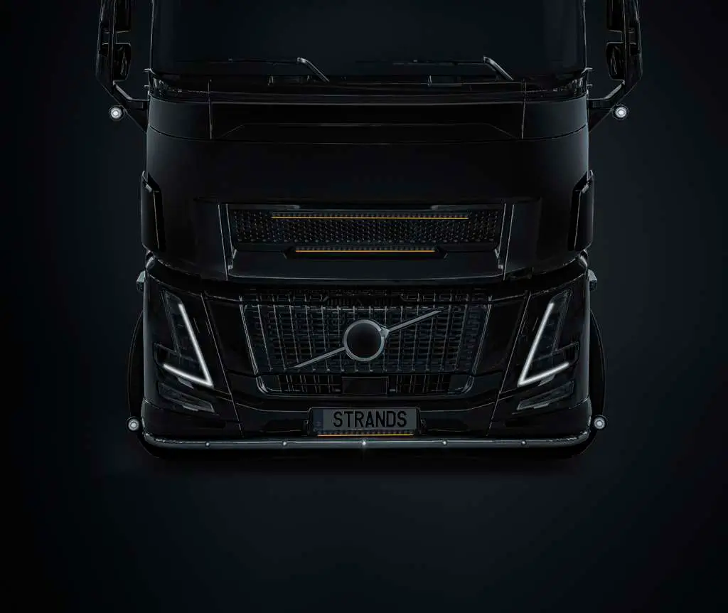 NUUK D-LINE – nowa era oświetlenia LED od Strands Lighting Division -montaz na ciezarowce